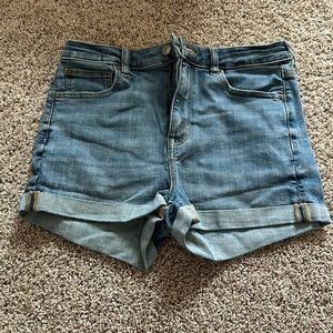 American Eagles Cuffed High Rise Shorties